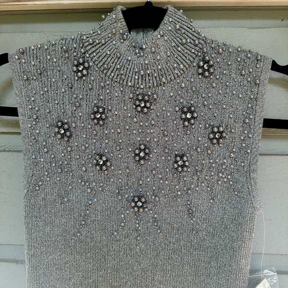 NWT Lauren Michelle Silver Metallic Mock Neck Beaded Sleeveless Tank Sz. Small - Picture 4 of 13